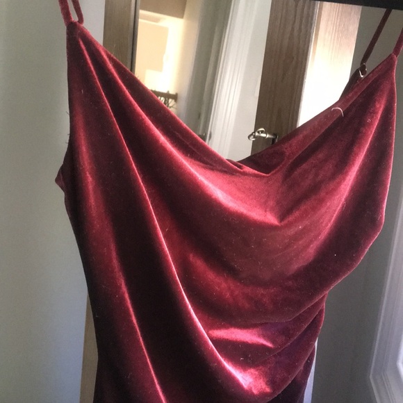 Laundry by Shelli Segal Maroon Velvet Gown - Picture 1 of 5